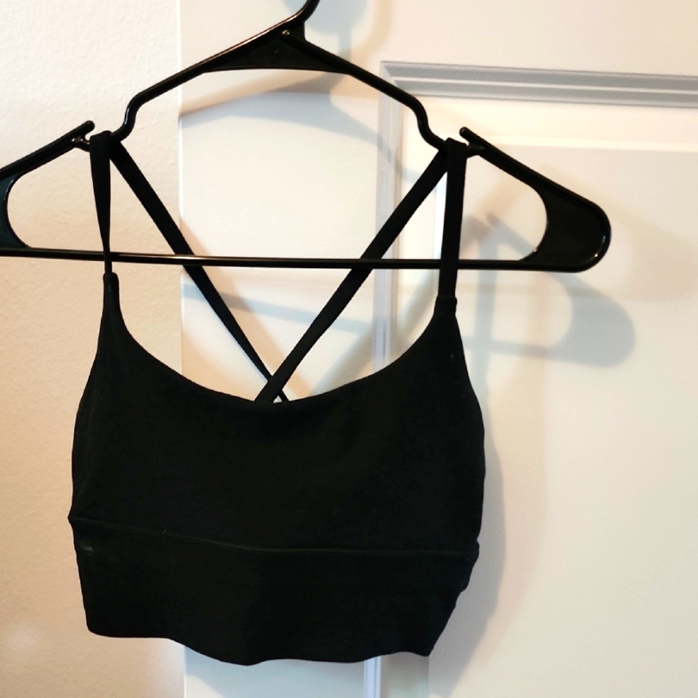 Vuori Black Strappy Crop Top